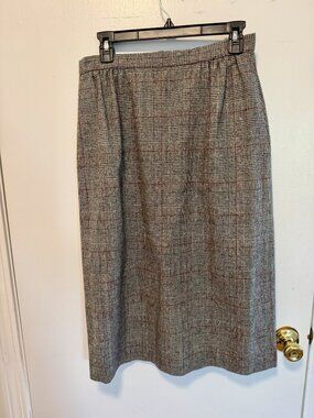 Gray Plaid Wool old money Vintage skirt